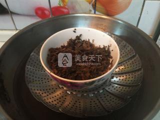 <a href=/shicai/shucai/MeiGanCai/index.html target=_blank><u>梅干菜</u></a>肉小烧饼