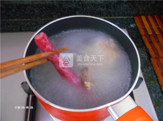 三拼腊味煲仔饭