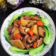 香菇炖土豆的做法