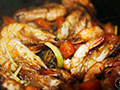 黑胡椒干锅虾的做法