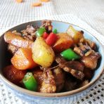 土豆胡萝卜焖鸡块的做法