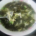 酸菜竹笋汤的做法