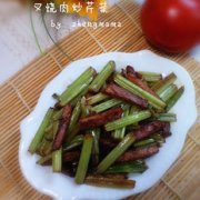 叉烧肉炒芹菜的做法