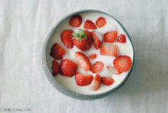 喝酸奶需要注意的6大事项