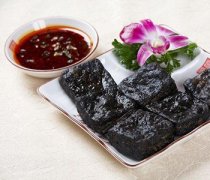 【油炸臭豆腐的危害】油炸臭豆腐可以吃吗_油炸臭豆腐怎么做