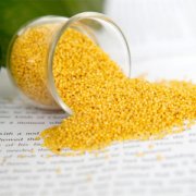 【黄小米的功效与作用】黄小米的营养价值_黄小米的做法大全
