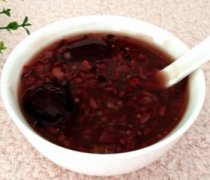 【红豆黑米粥的功效】红豆黑米粥的营养价值_红豆黑米粥的做法