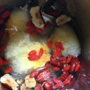 银耳枸杞红枣羹的做法