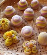 【南瓜紫薯馒头】南瓜紫薯花式馒头的做法_南瓜紫薯花式馒头的功效