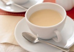 牛奶配红茶 有效抗感冒