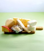 【片状奶酪的吃法】片状奶酪怎样软化_片状奶酪和黄油的区别