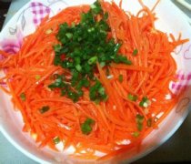 【胡萝卜怎么切丝】胡萝卜的家常做法_胡萝卜怎么做好吃