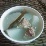 萝卜海带排骨汤的做法