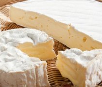 【布里奶酪怎么吃】布里奶酪的营养价值_布里奶酪的食用禁忌