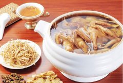 【天麻炖乳鸽】天麻鸽子汤的做法