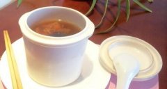 花胶淮山元贝排骨汤的的做法视频