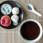 【红豆薏米粥的做法】红豆薏米粥的功效与作用_红豆薏米粥的副作用
