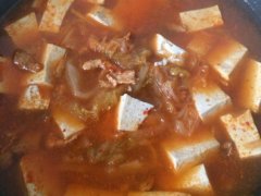 韩式泡菜肉片汤的做法