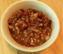 【薏米芡实红豆粥】薏米芡实红豆粥的营养_薏米芡实红豆粥的做法