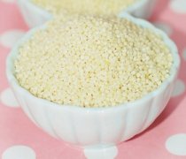 【白小米的营养价值】白小米的做法_白小米的食用禁忌