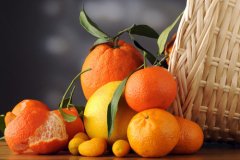 吃柑橘坚果6食物可以活化大脑防老年痴呆