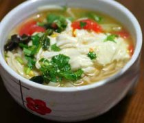 【菠菜汤面的做法】菠菜汤面的热量_菠菜汤面怎么做好吃
