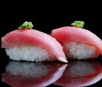 【金枪鱼寿司】金枪鱼寿司的做法