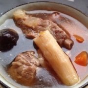 清炖排骨汤的做法