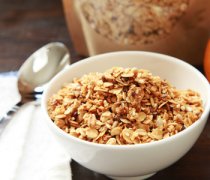 【燕麦怎么吃可以减肥】燕麦的营养价值_燕麦适合哪些人吃