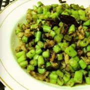 【橄榄菜炒豆角】橄榄菜炒豆角肉末